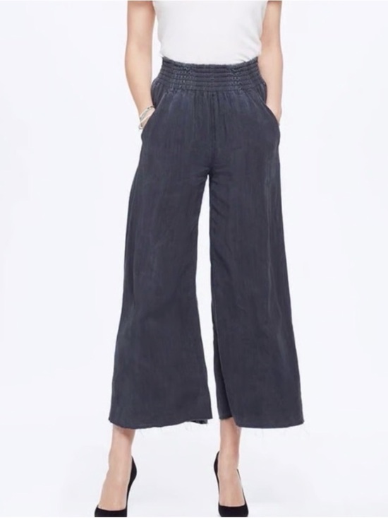 MOTHER Pants - MOTHER The Bingo Fray Cropped Wide Leg Pants Medium